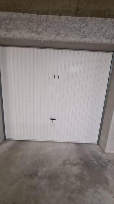 Rhut Bel Appartement-Garage Prive-Balcon-Wifi Fibre מראה חיצוני תמונה