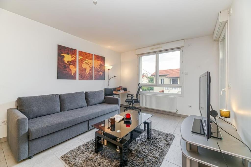 Rhut Bel Appartement-Garage Prive-Balcon-Wifi Fibre מראה חיצוני תמונה